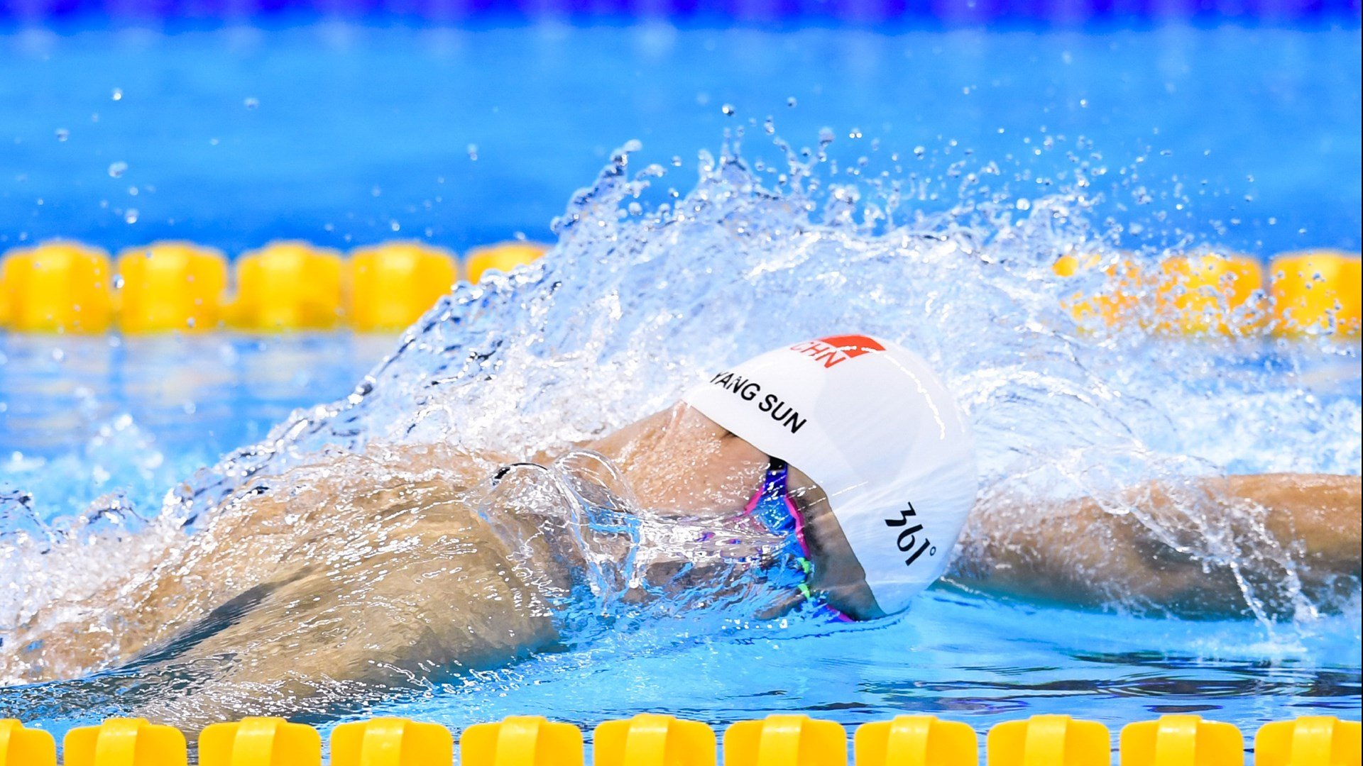 欧冠半决赛焦点战,辽宁队强势拿下火箭,书写中国篮球新篇章